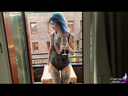 ❤️ Sjajna djevojka siše s gutljajem i strastveno jebe pod otvorenim nebom ❤ Analni video na hr.fullpornercom.ru ️❤